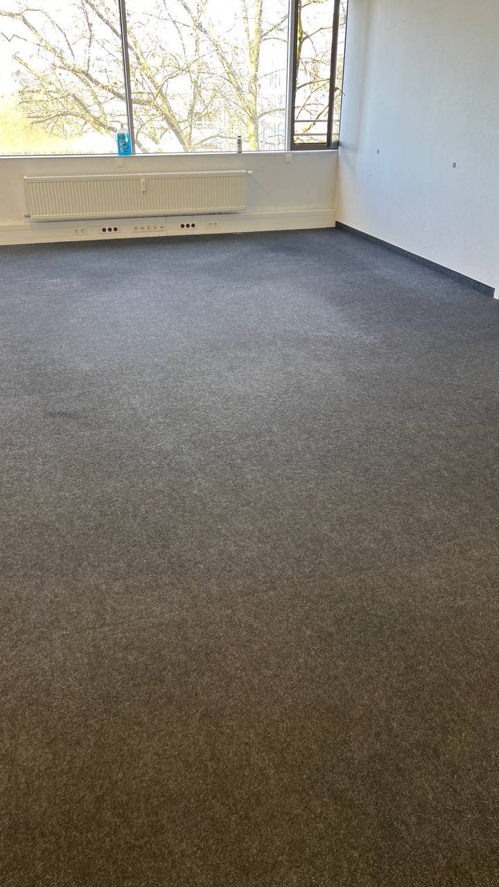 423088F0-22D3-40C1-B970-7F76E52EABAD