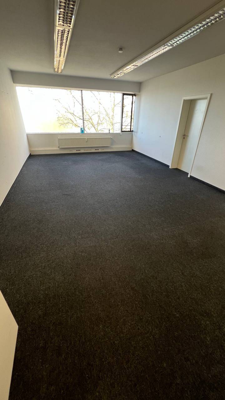 E3150999-8C82-475D-BFFB-ACCAD216907E